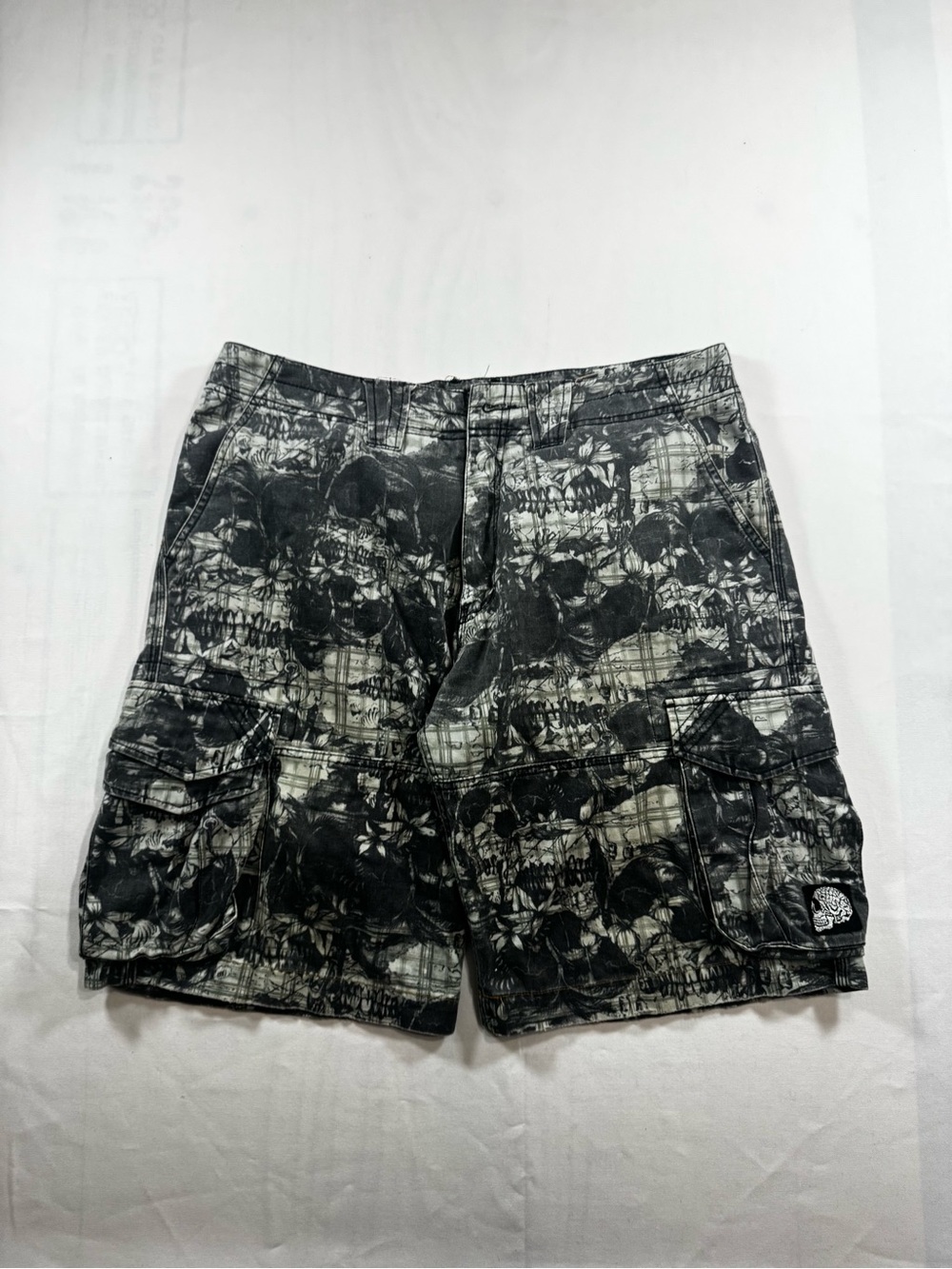 Rip Curl Black and Gray Skull Graphic Cargo Shorts
